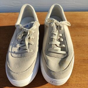 Kizik mens size 11 tennis shoes